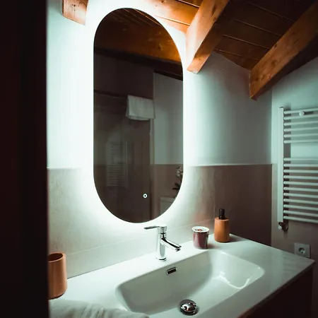 아파트 La Fuente De La Quintana Santibanez de Murias