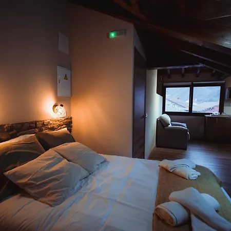 La Fuente De La Quintana Apartamento Santibanez de Murias